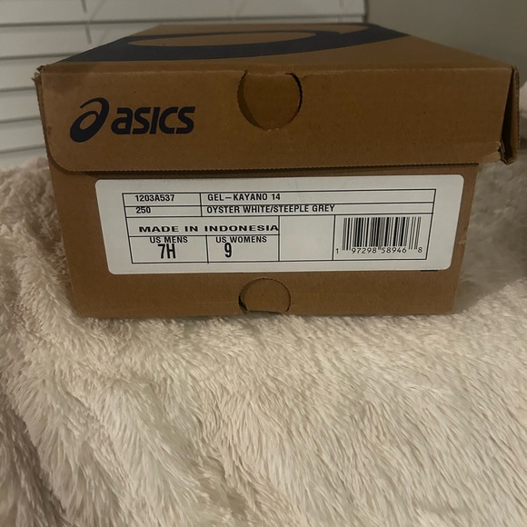 ASICS gel-kayano - Picture 6 of 8